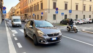 scopri quali veicoli puoi guidare con la patente b, le restrizioni da rispettare e tutte le informazioni essenziali per una guida sicura e conforme alla legge.